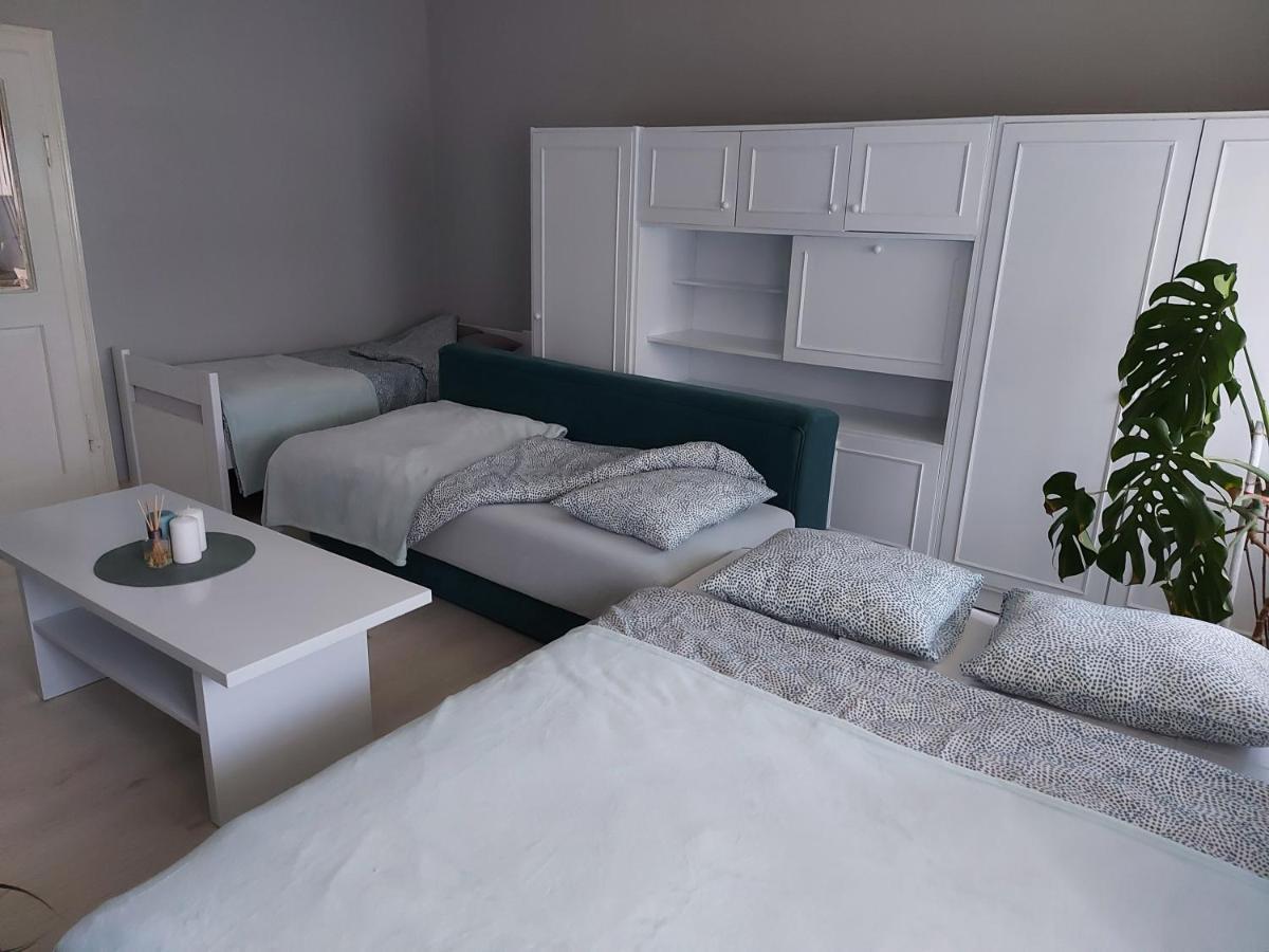 Cozy Apartment In Kikinda Extérieur photo